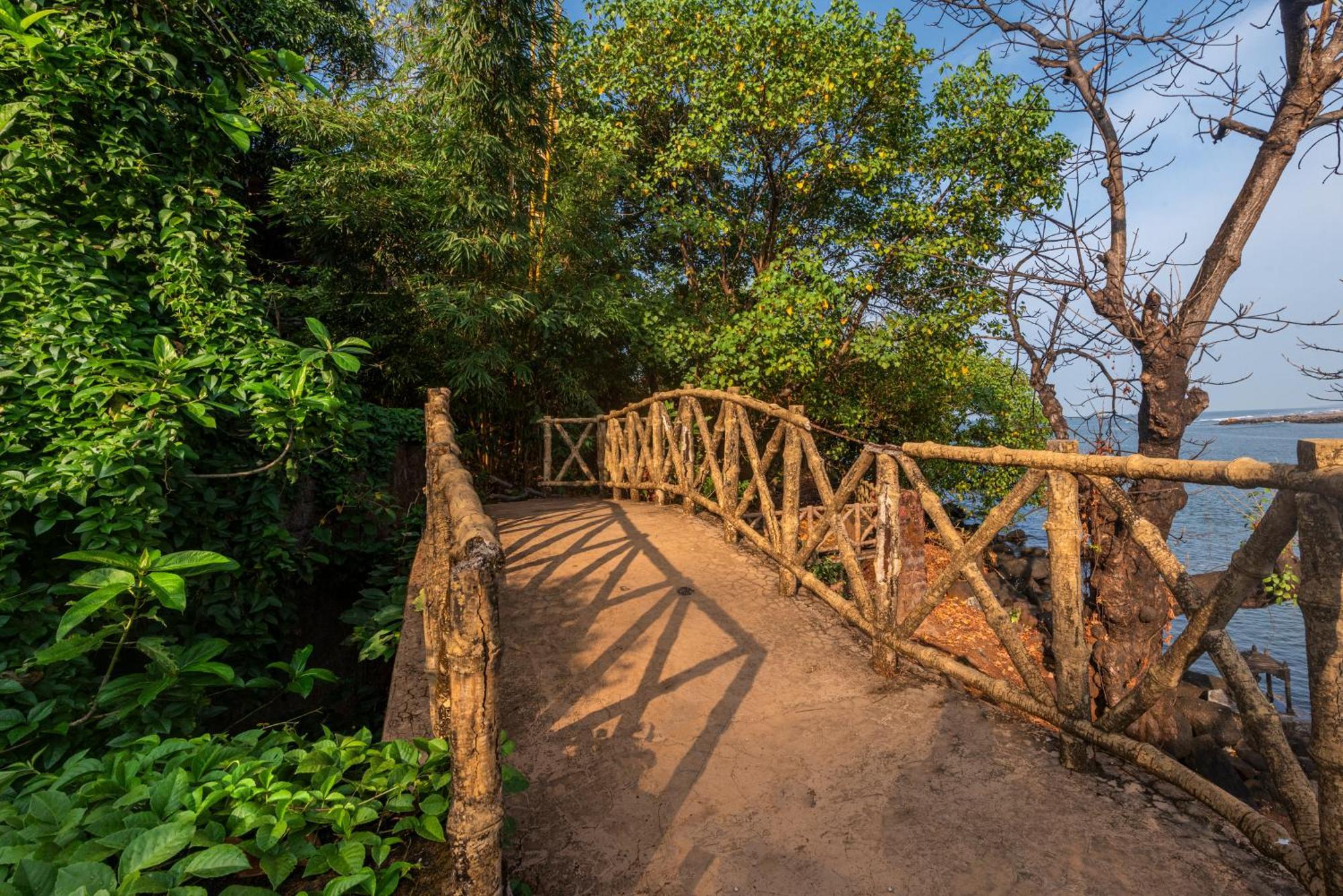 Saffronstays Athaang, Dapoli Anjarle Ngoại thất bức ảnh