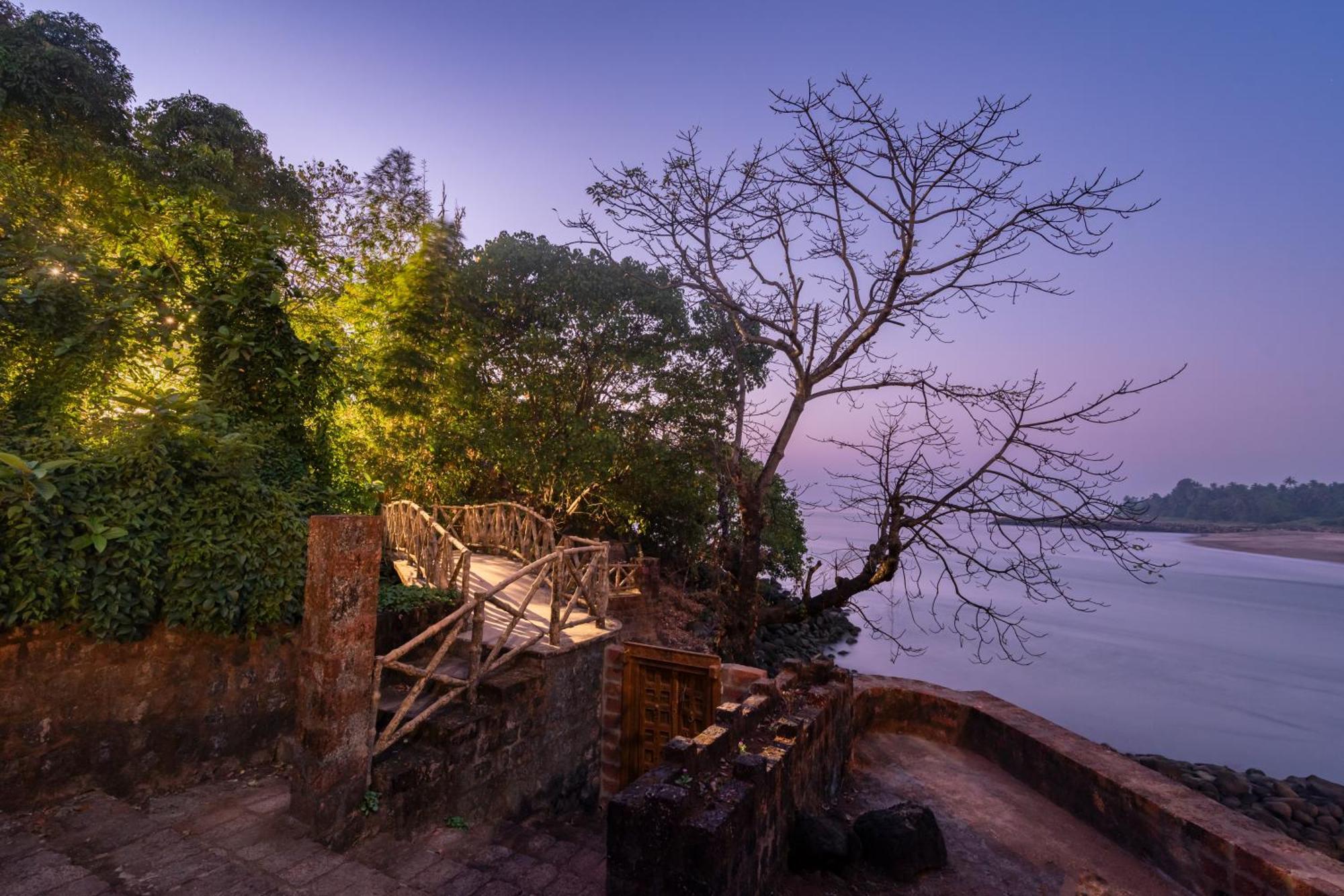 Saffronstays Athaang, Dapoli Anjarle Ngoại thất bức ảnh